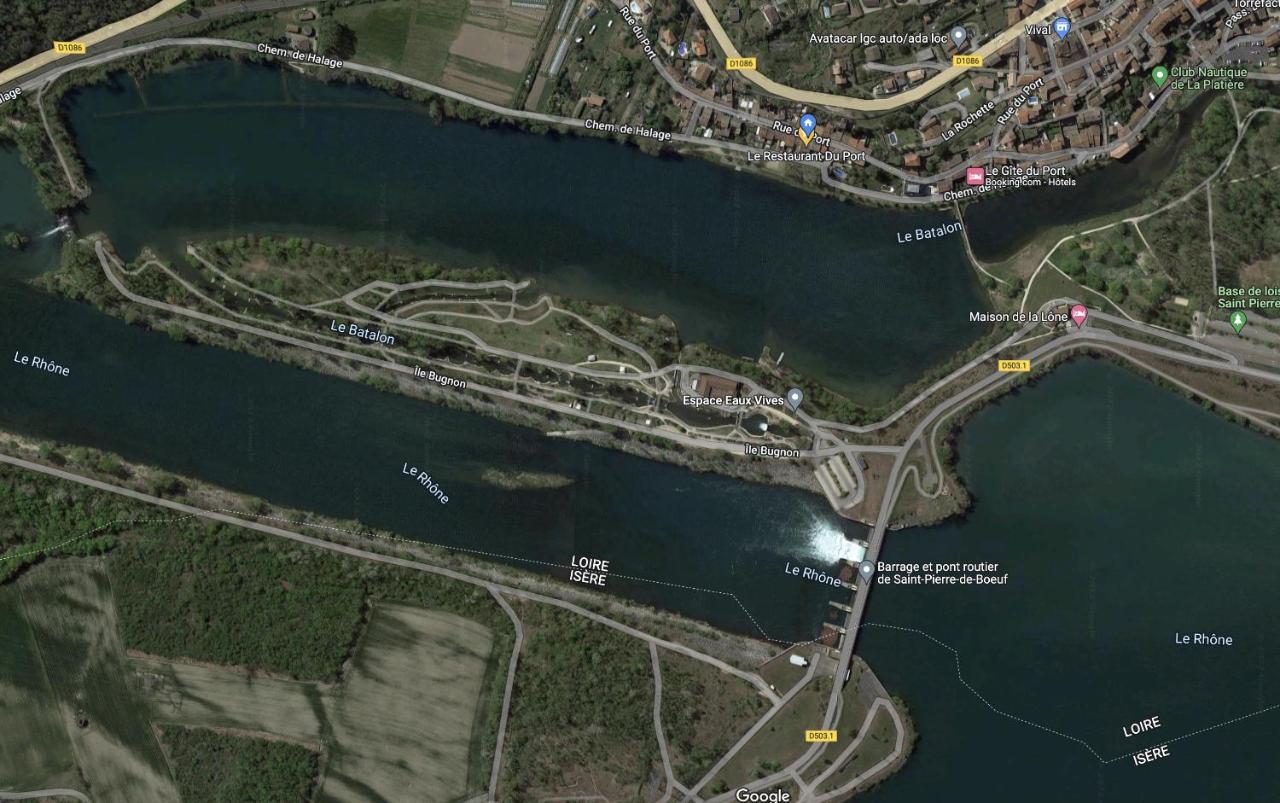 Le Gite Du Port Saint-Pierre-de-Boeuf Kültér fotó